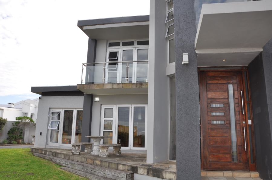 5 Bedroom Property for Sale in Gonubie Eastern Cape